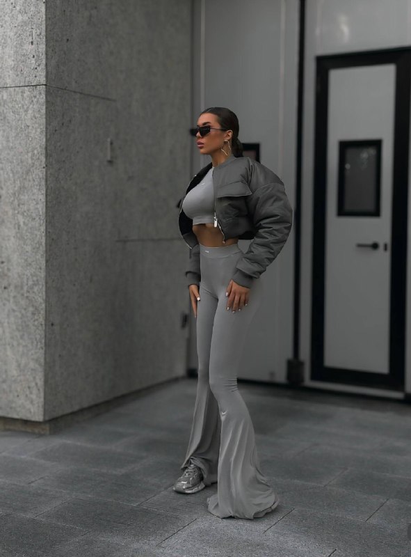 Apparel — TGUnU0hja7sb view