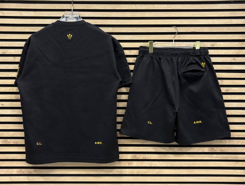 Apparel — TGUp6TGQuFt8 view