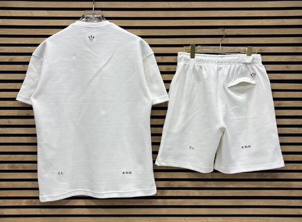 Apparel — TGUp6TGQuFt8 view 4