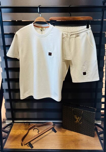 Apparel — TGUuWn3l0kiG