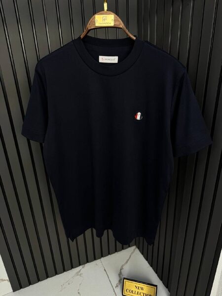 Apparel — TGUw6mhqHOlo view 4