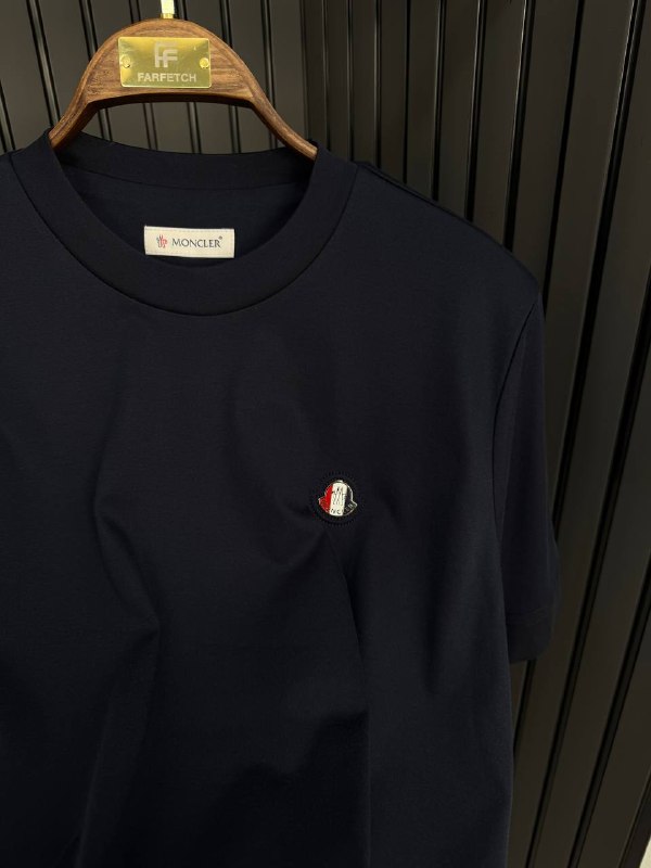 Apparel — TGUw6mhqHOlo view