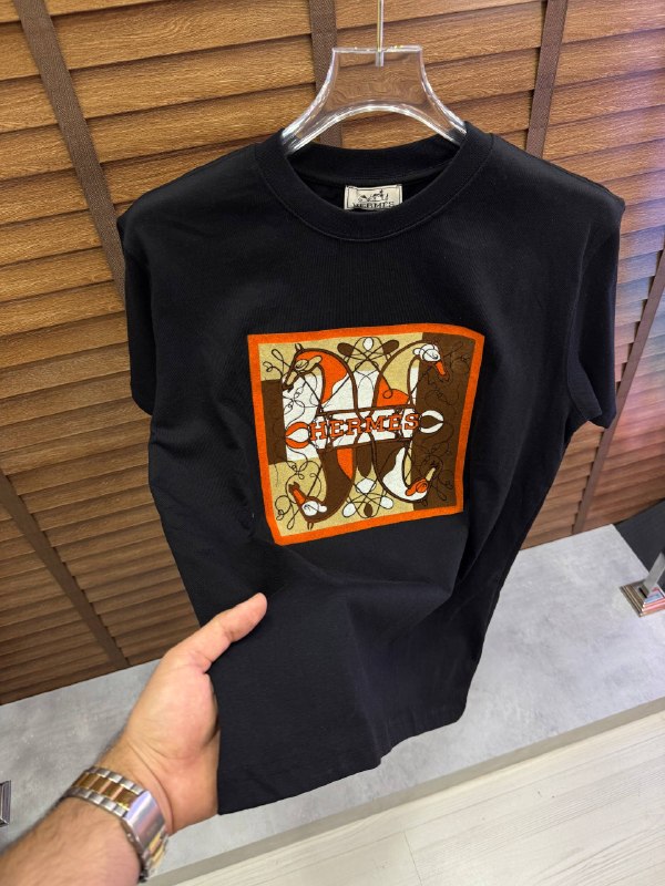 Apparel — TGV0Dn3C-gsB