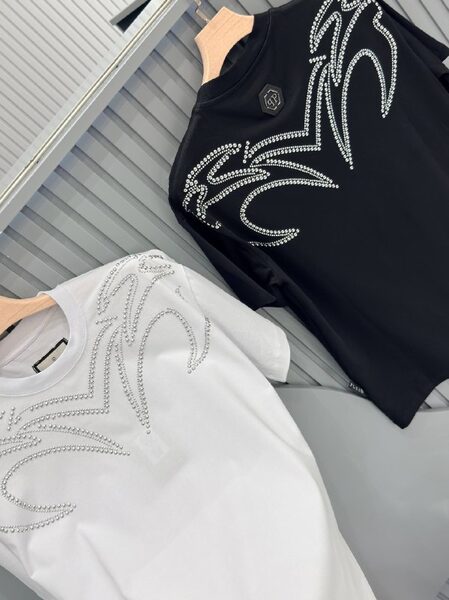 Apparel — TGV4VQt4nzCo view 4