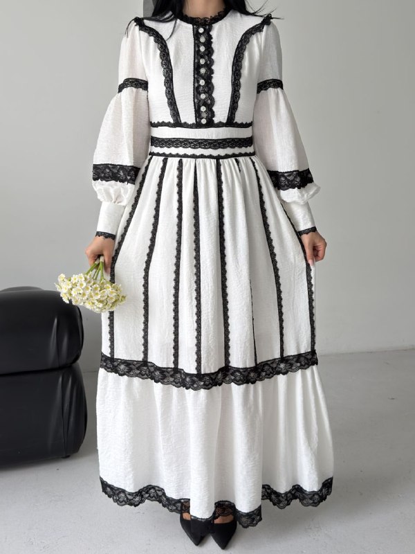 Apparel — TGVHrjO6Cev4 view