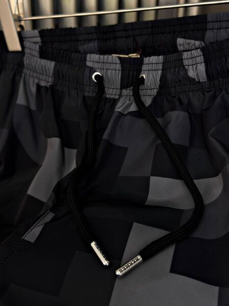 Apparel — TGVUFI0bSv5w view 3