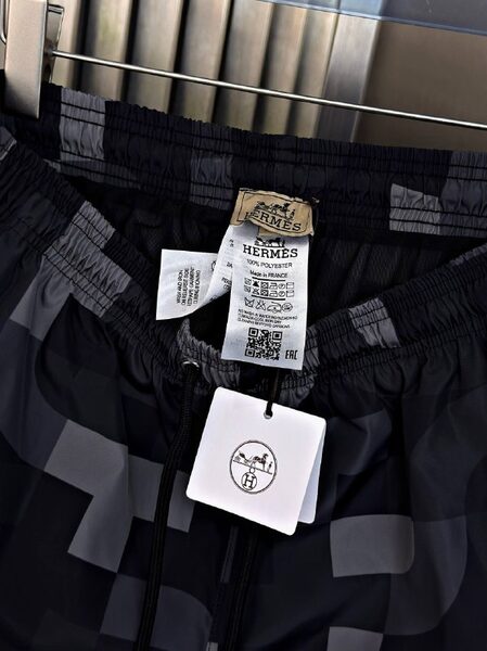 Apparel — TGVUFI0bSv5w view 5