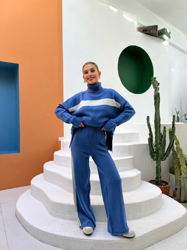 Apparel — TGVVp5eoTgUp view