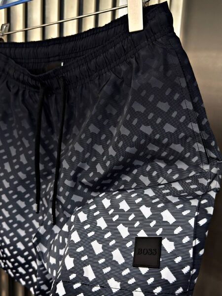 Apparel — TGVZjkZ_zivs view 3