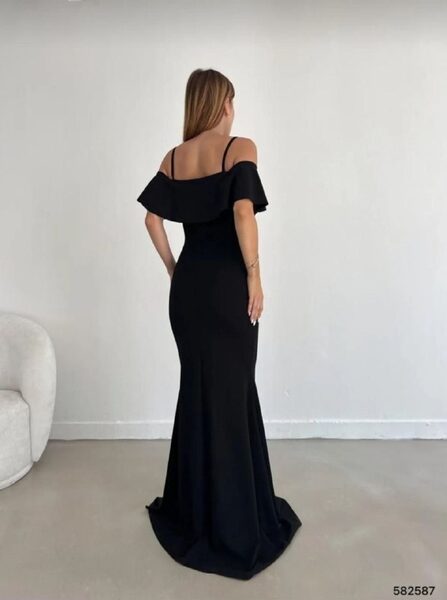 Apparel — TGVil_jTBopk view 4