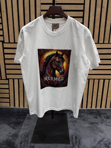 Apparel — TGVtUbqVdKtc view 4