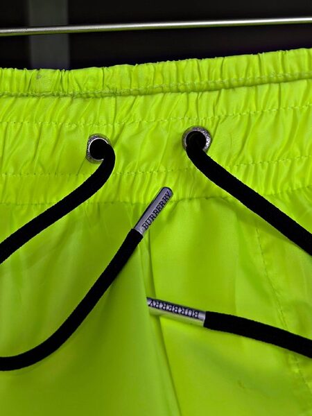 Apparel — TGW1aPT6lGoT view 3