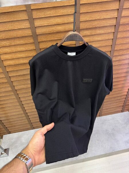 Apparel — TGWD9ORlw4P5 view 3