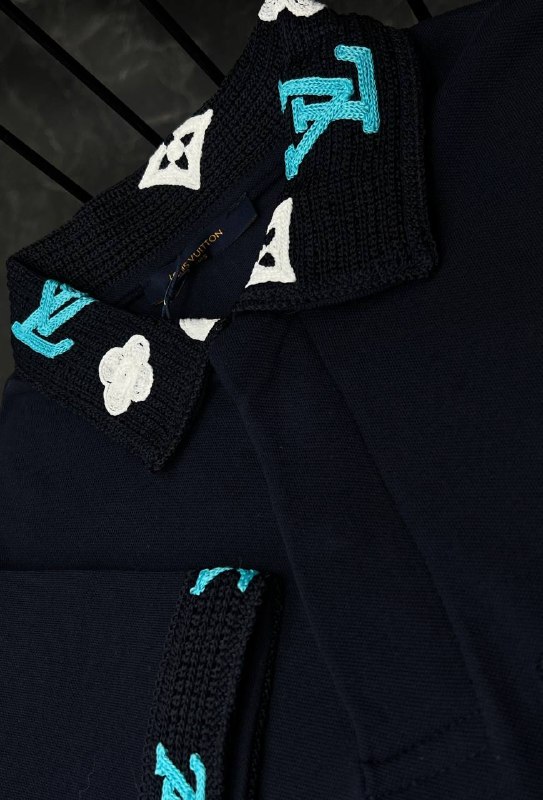 Apparel — TGWPtX2GMN5r