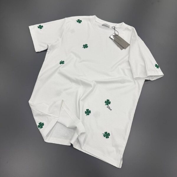 Apparel — TGWPw9VOZAhm view 2