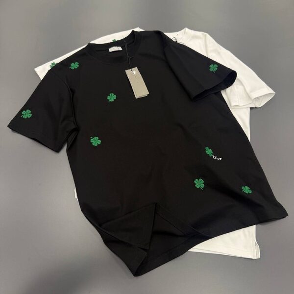 Apparel — TGWPw9VOZAhm view 3