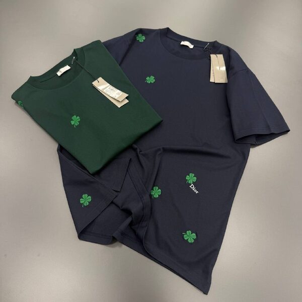 Apparel — TGWPw9VOZAhm view 4