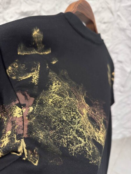 Apparel — TGWQgxhqzK0S view 6