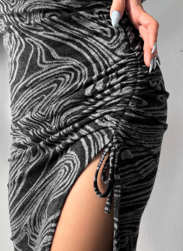 Apparel — TGWTZpOGe0A5 view
