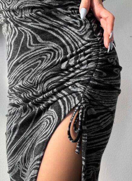 Apparel — TGWTZpOGe0A5 view 3