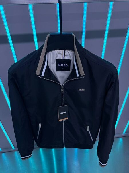 Apparel — TGWZ4ORD8oI3 view 2
