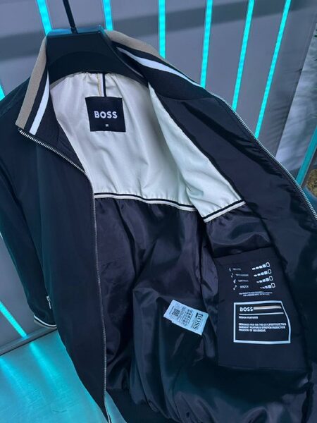 Apparel — TGWZ4ORD8oI3 view 3