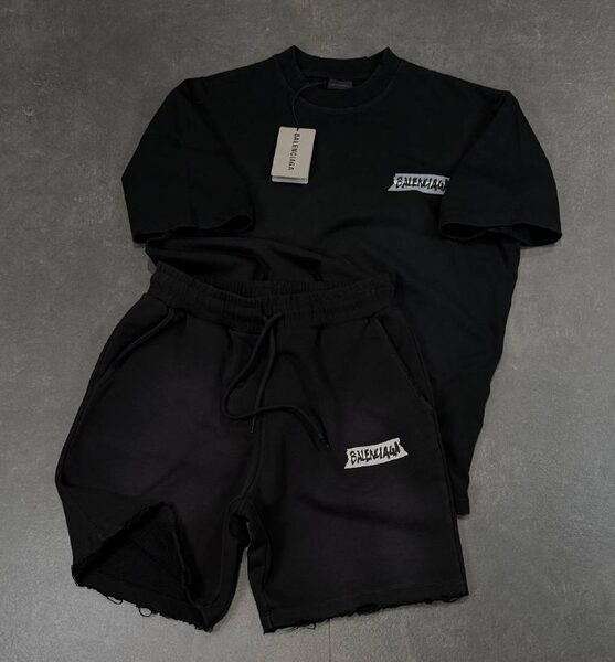 Apparel — TGWcm_nkbSMe view 2