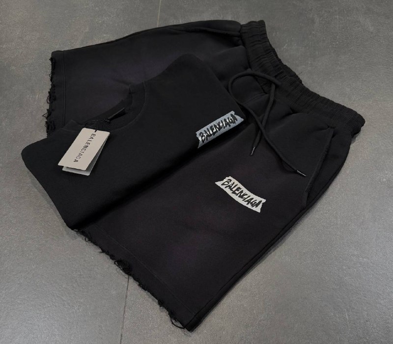 Apparel — TGWcm_nkbSMe view