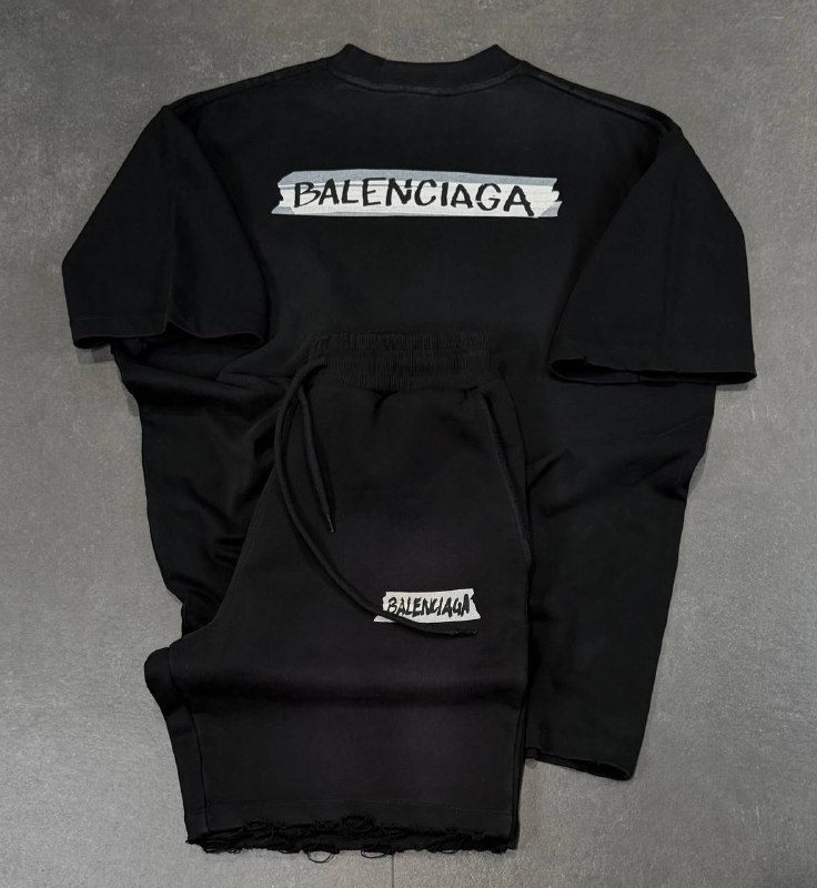 Apparel — TGWcm_nkbSMe view