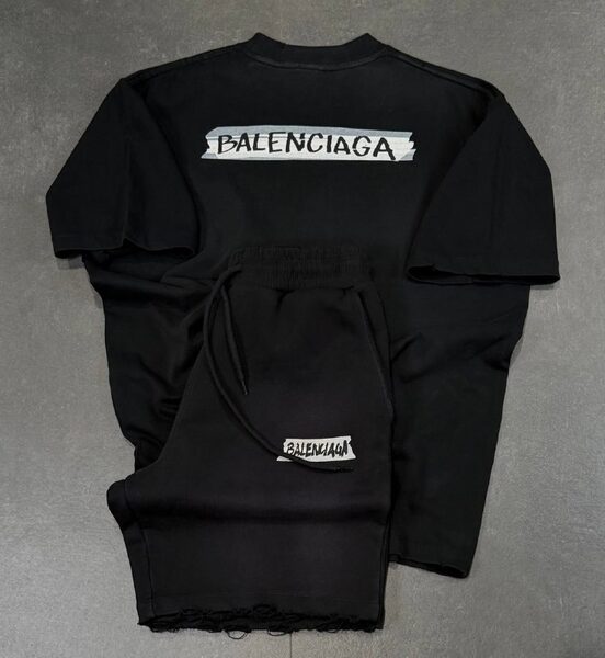 Apparel — TGWcm_nkbSMe view 5