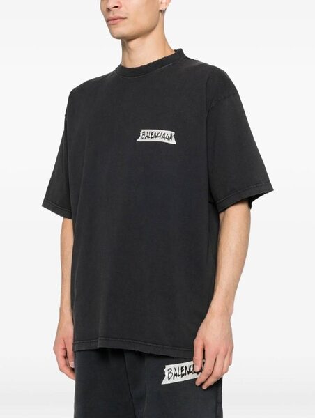 Apparel — TGWcm_nkbSMe view 7