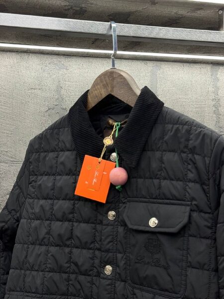 Apparel — TGWiMMU__wFc view 3
