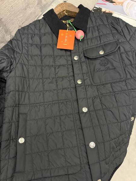 Apparel — TGWiMMU__wFc view 4