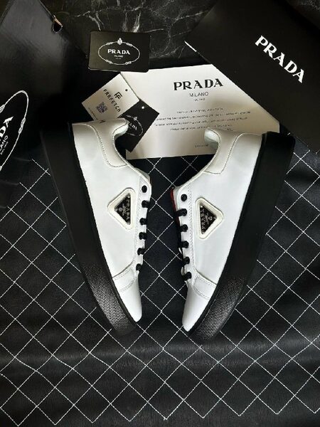 Men's Sneakers — TGWnPbEvpHlG