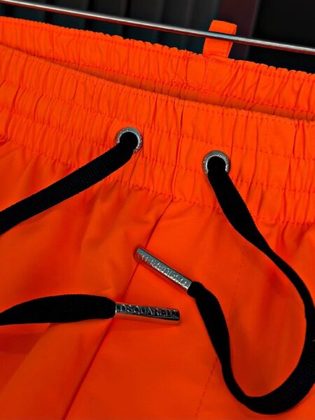 Apparel — TGWvTjeqXlB0 view 3