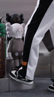 Apparel — TGWzZVJ1RKOn