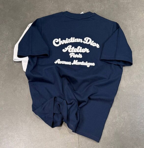 Apparel — TGX889o4mnYQ