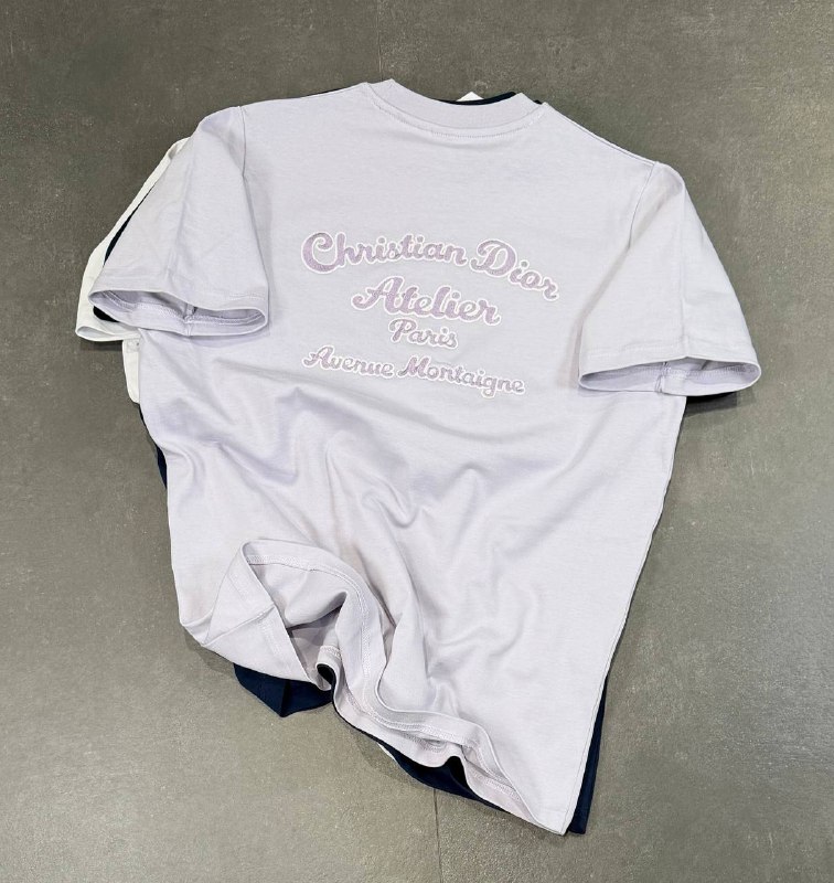 Apparel — TGX889o4mnYQ view