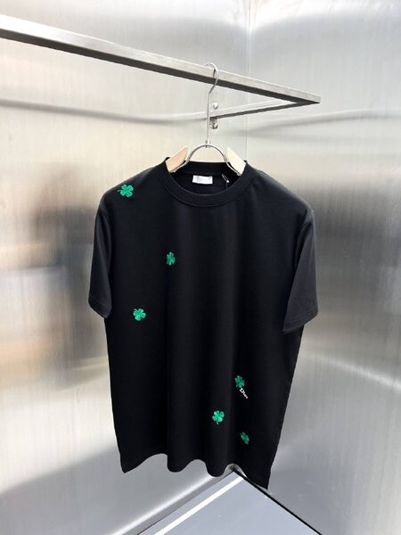 Apparel — TGX9Cf-y4LIv