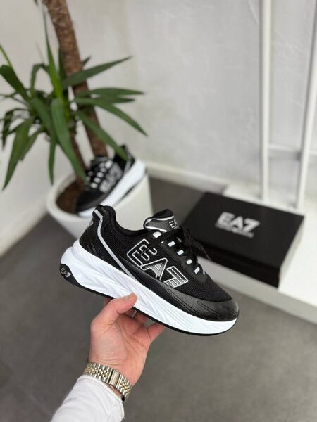 Men's Sneakers — TGXAVaxRR3nx view 3