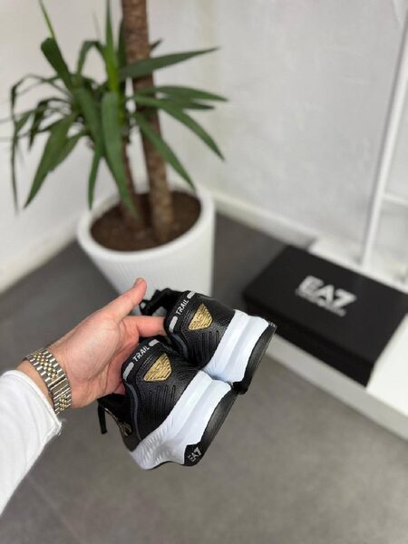Men's Sneakers — TGXAVaxRR3nx view 8