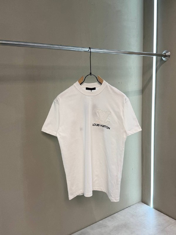 Apparel — TGXH0oiK_SBw view