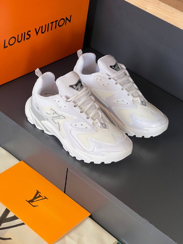 Men's Sneakers — TGXICH7J8LgT