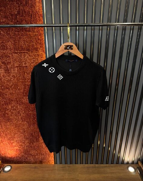 Apparel — TGXWT-Z03Om4