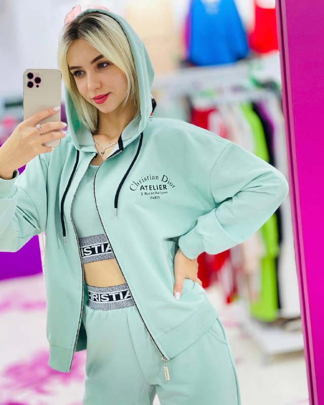 Apparel — TGXXj4wCTKzG view