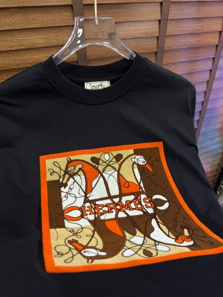 Apparel — TGXbut-wsegO
