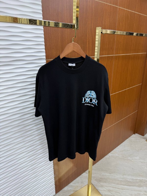 Apparel — TGXd9Ry5SCyY