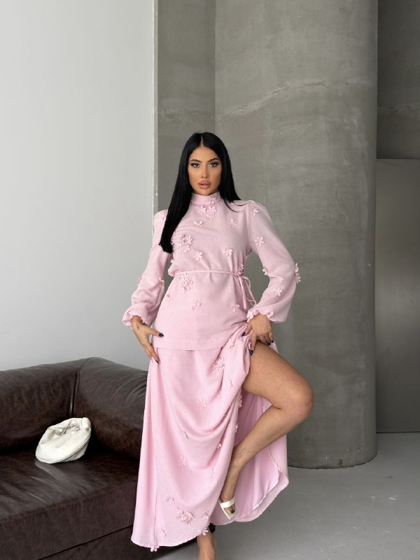Apparel — TGXhTgORvahO view