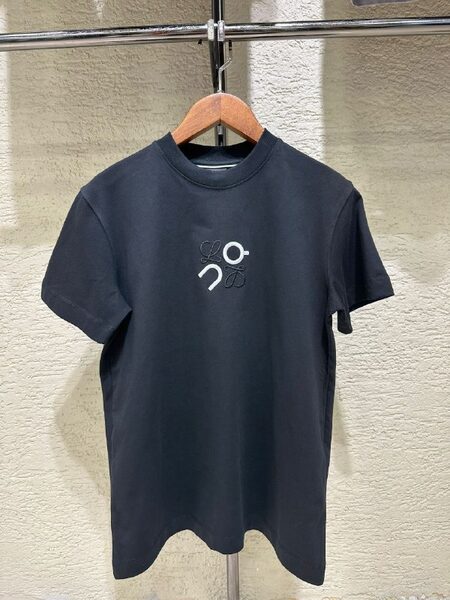 Apparel — TGXj2n-LSYgQ view 2