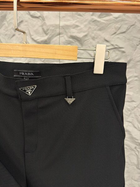 Apparel — TGXldbCy2mzV view 2